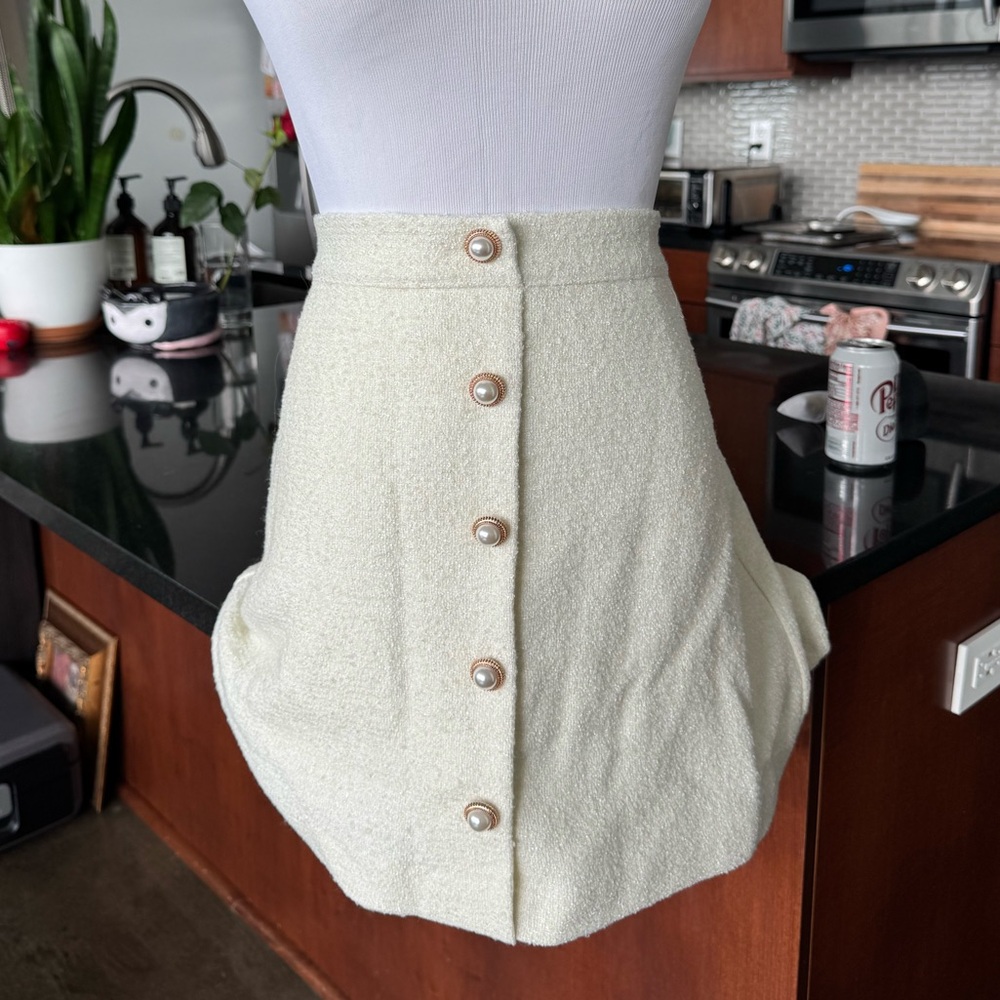 Few Moda Cream Button-Front Two-Piece Set - Picture 5 of 7